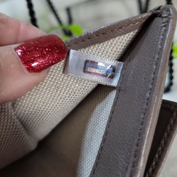 Authentic Jimmy Choo Nemo Trifold Wallet - Picture 13 of 17